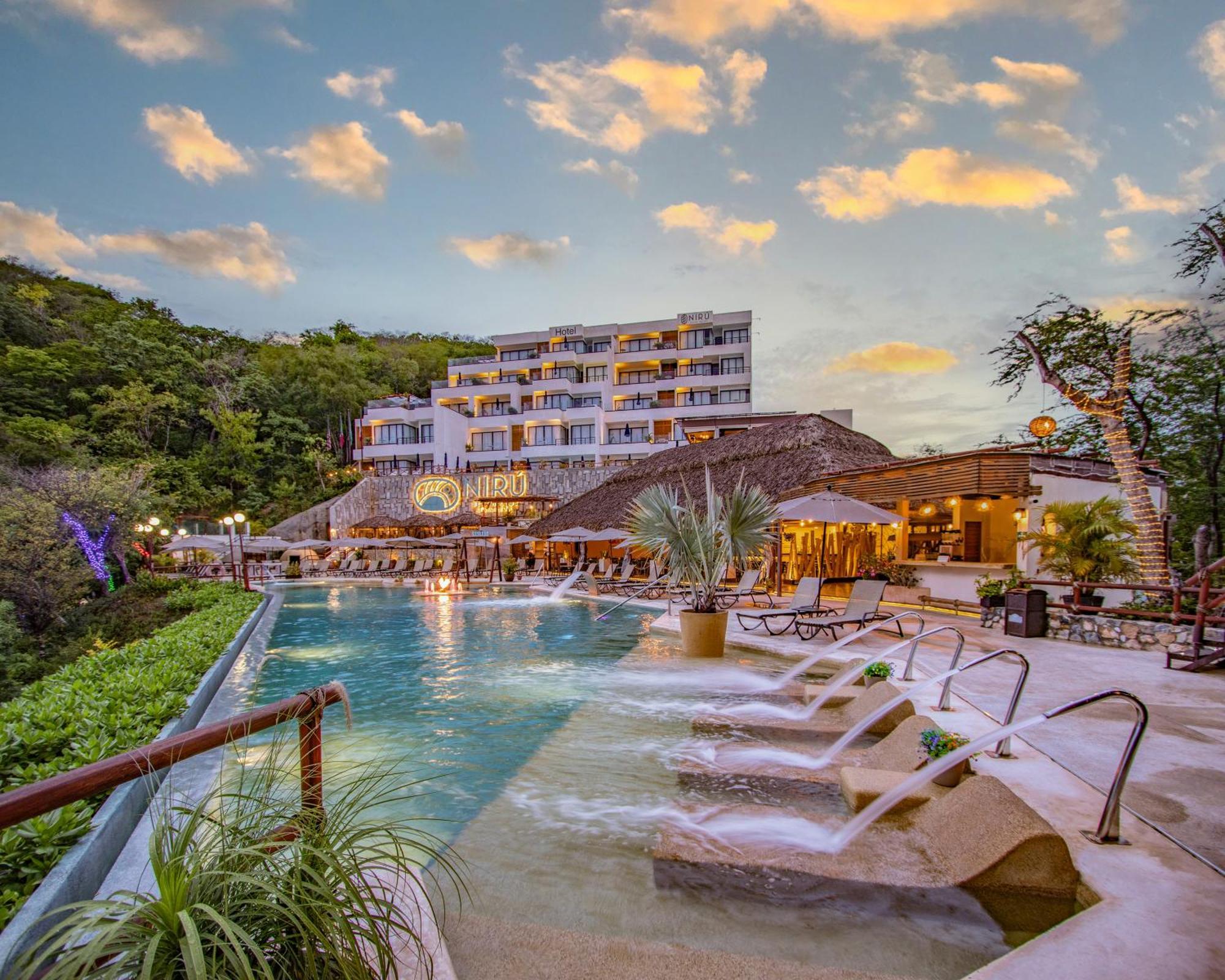 Niru Ocean Suites By Binniguenda Santa Cruz Huatulco Εξωτερικό φωτογραφία